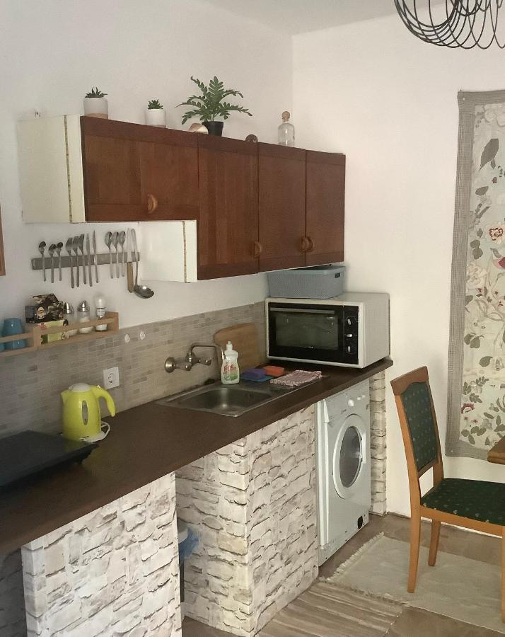 Pitypang Lak Daire Szigetmonostor Dış mekan fotoğraf